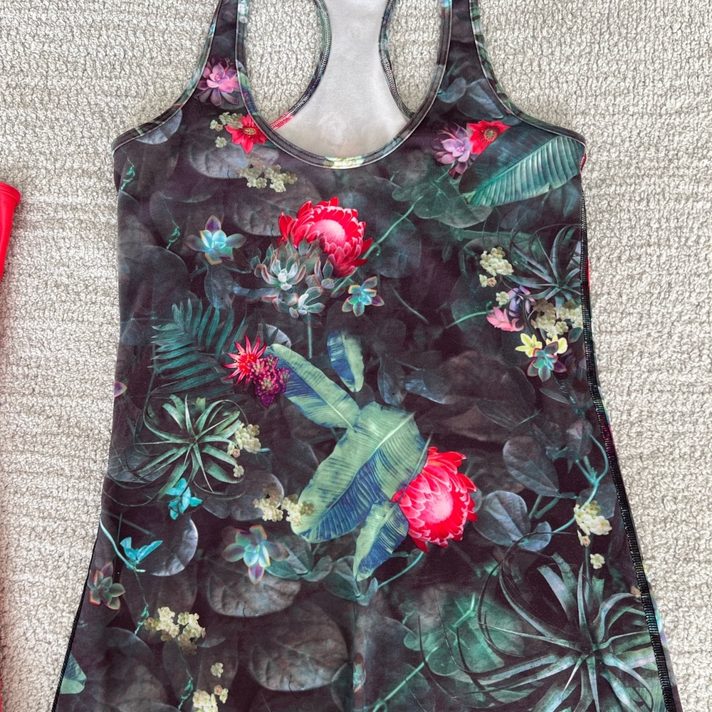 Lululemon Cool Racerback size 6 - Picture 4 of 5